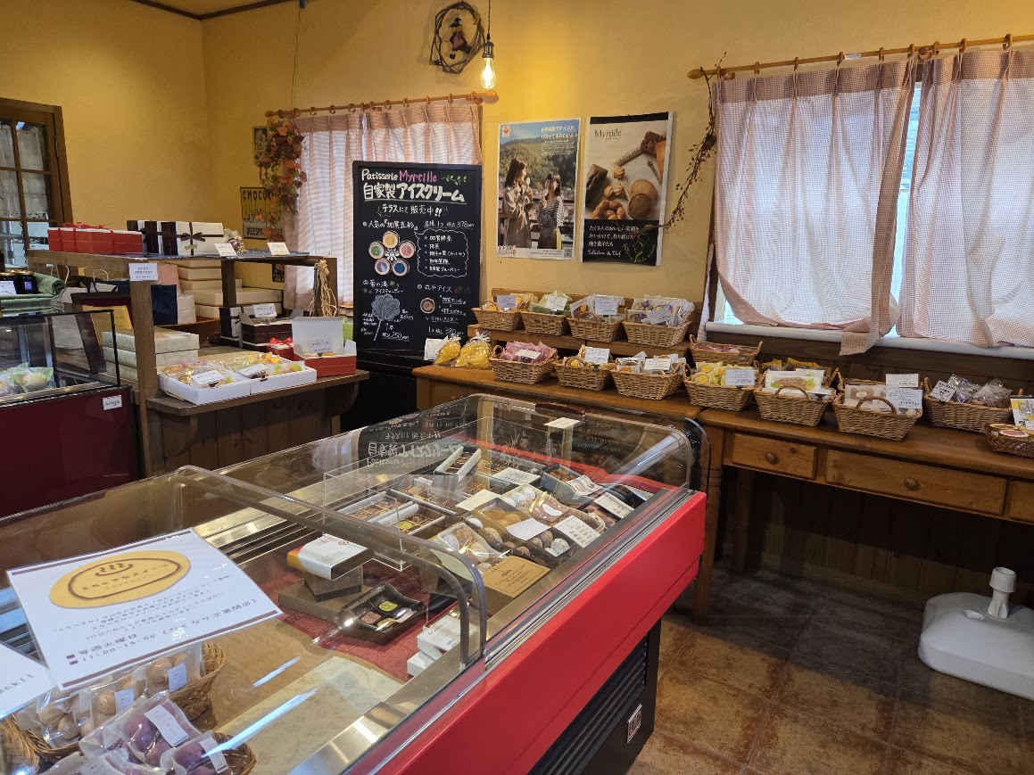 ミルフィーユ店内