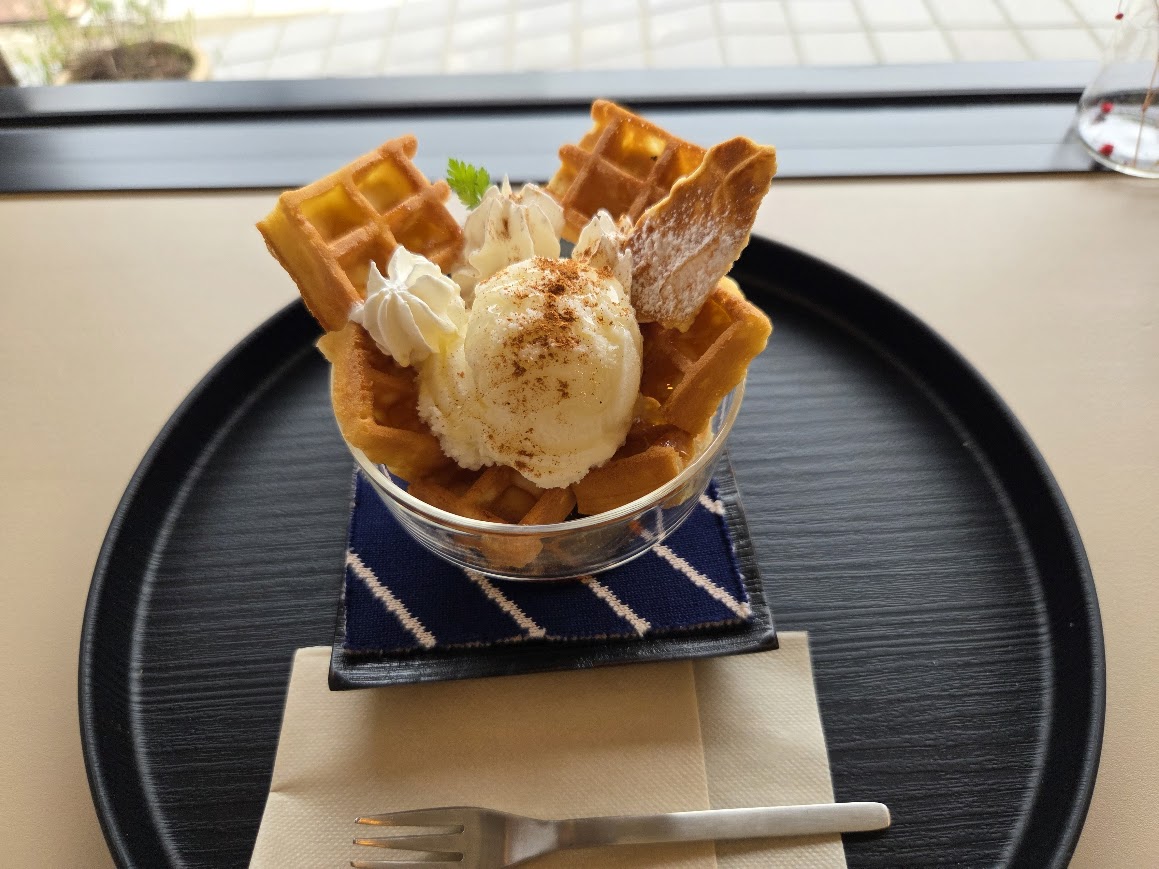 ジェラートワッフルはちみつシナモン