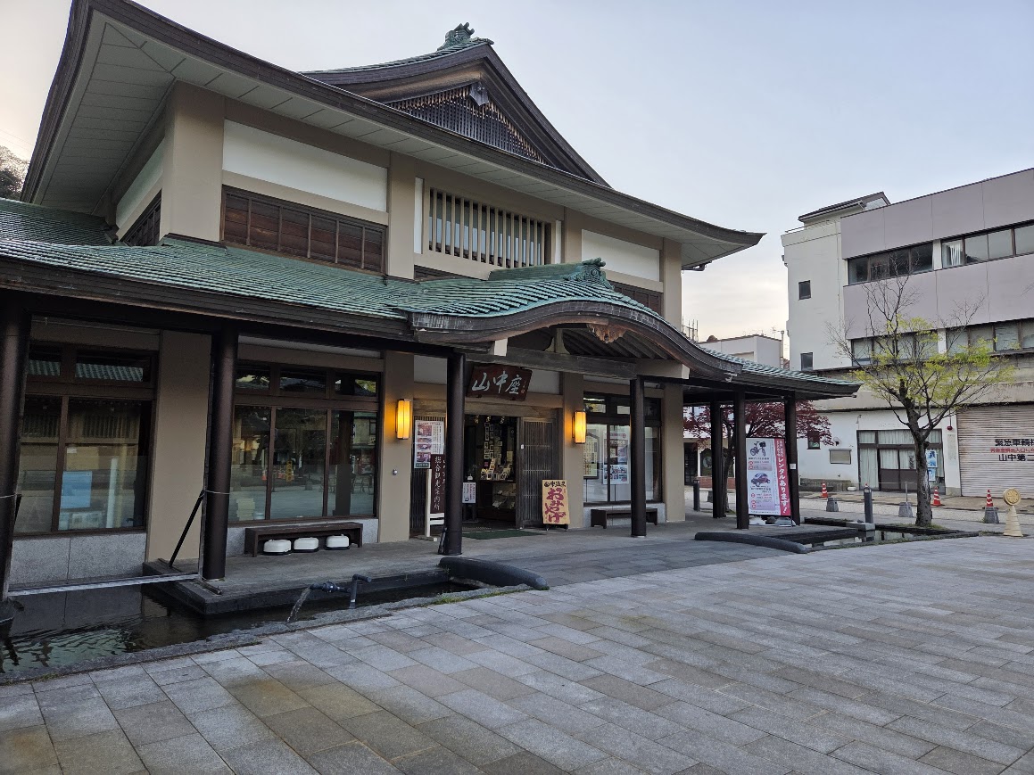 5月山中座
