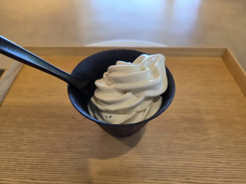 献上加賀棒茶ソフトクリーム
