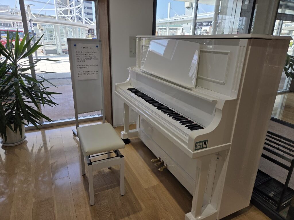 こまつナインストリートピアノ