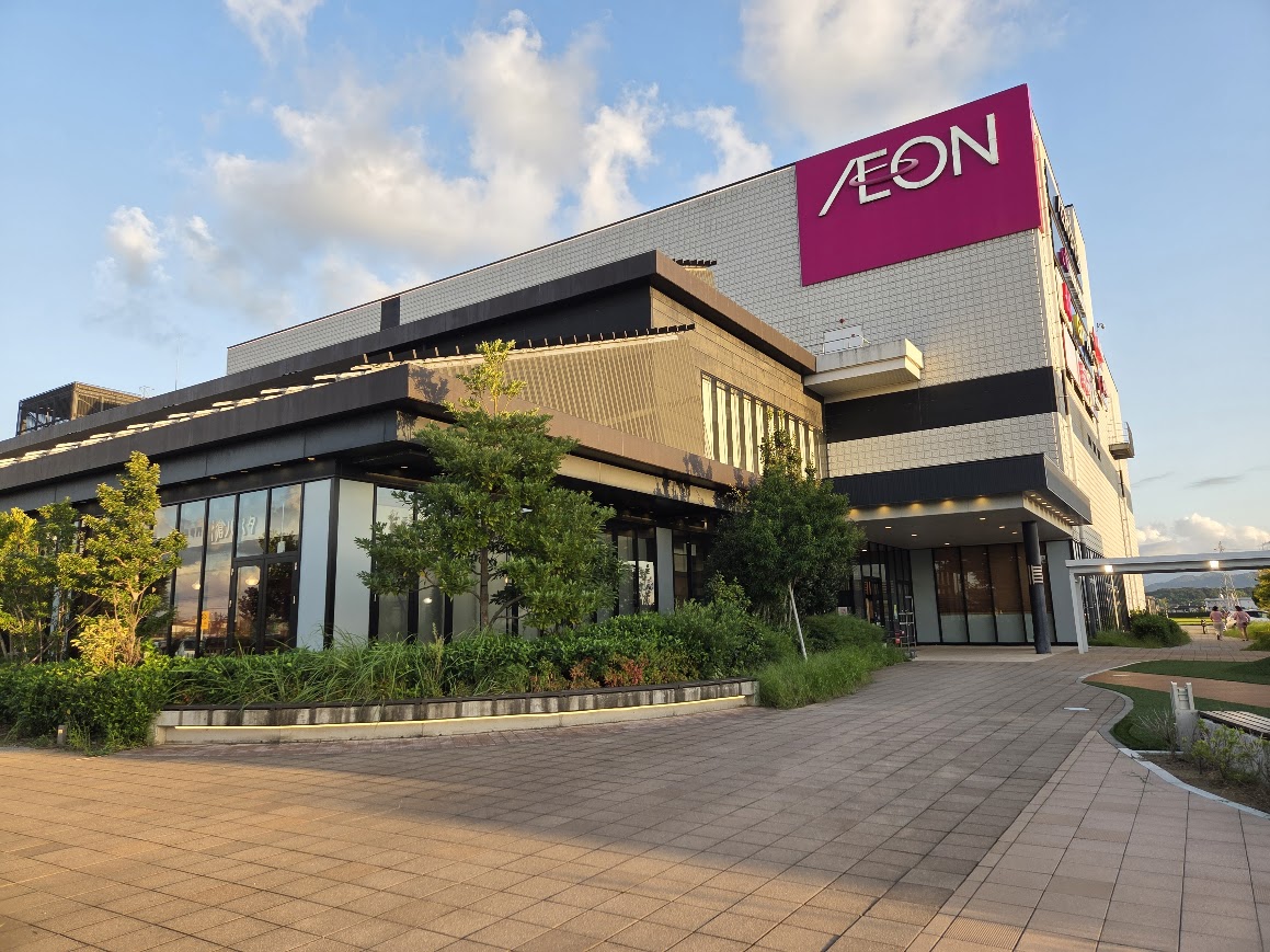 イオンモール新小松